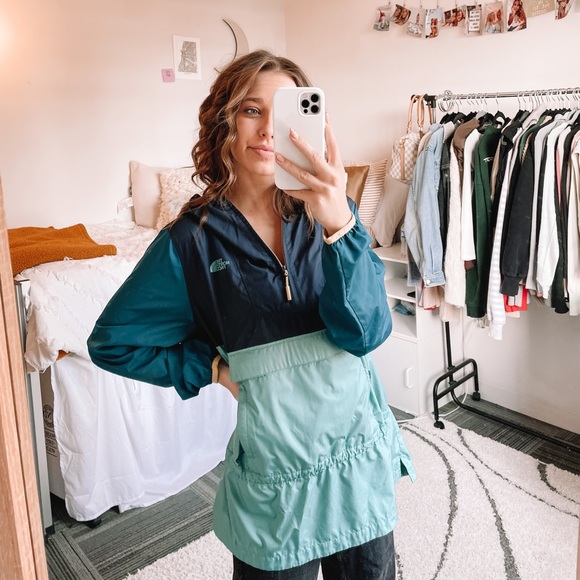 North Face Blue Windbreaker!! - Picture 2 of 9